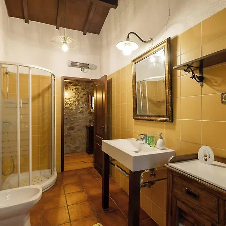 Stone House Casa Pedras